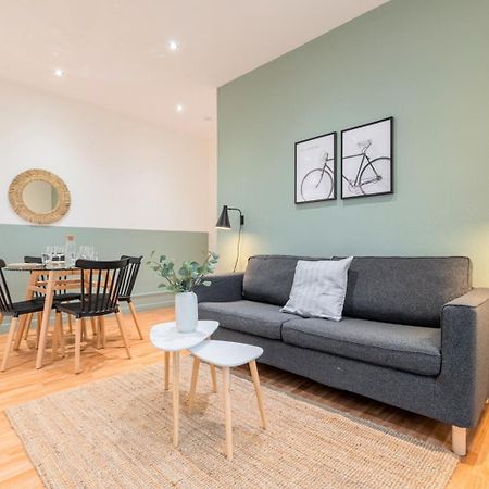 Apartment For 4 In Front Of Lille Flandres Station Exterior foto