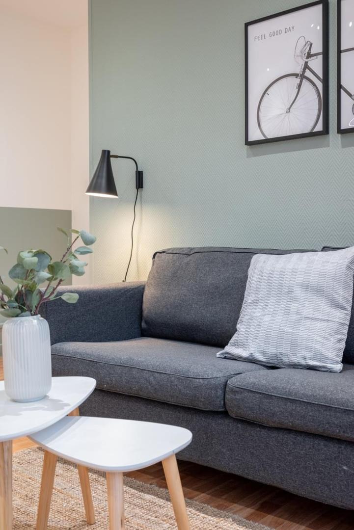 Apartment For 4 In Front Of Lille Flandres Station Exterior foto