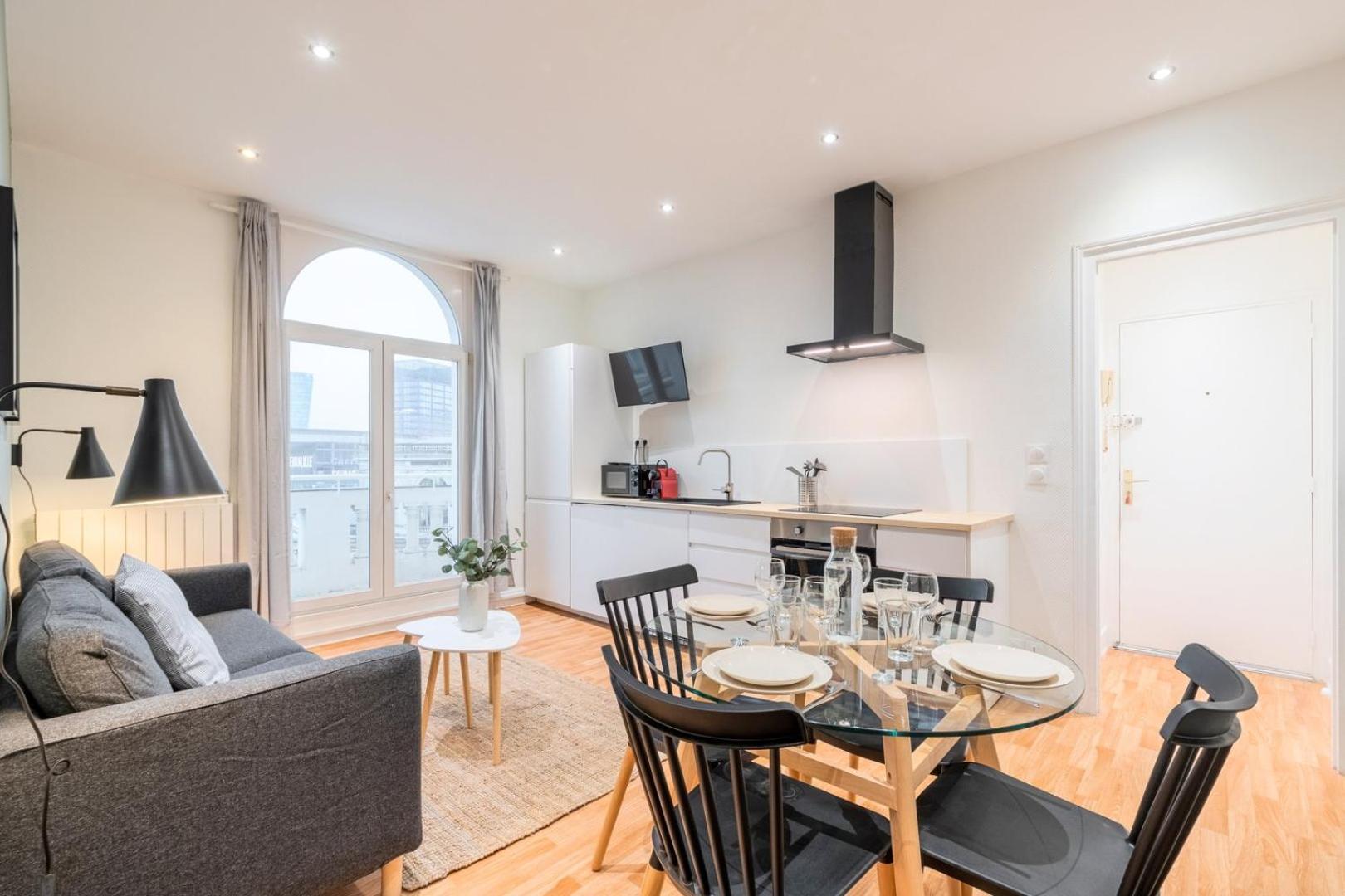 Apartment For 4 In Front Of Lille Flandres Station Exterior foto